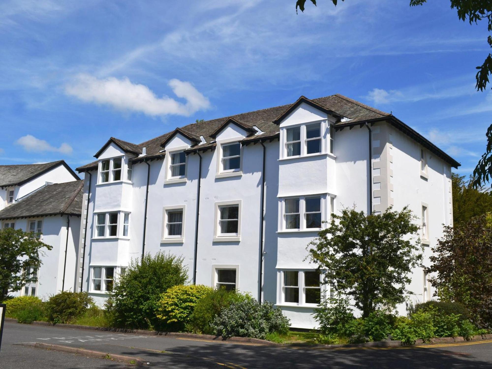 Holiday home Flat 2 Lonsdale House *